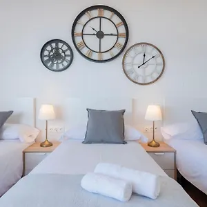 apartment-with-panoramic-sea-views-and-balcony.1costadelsol.com/